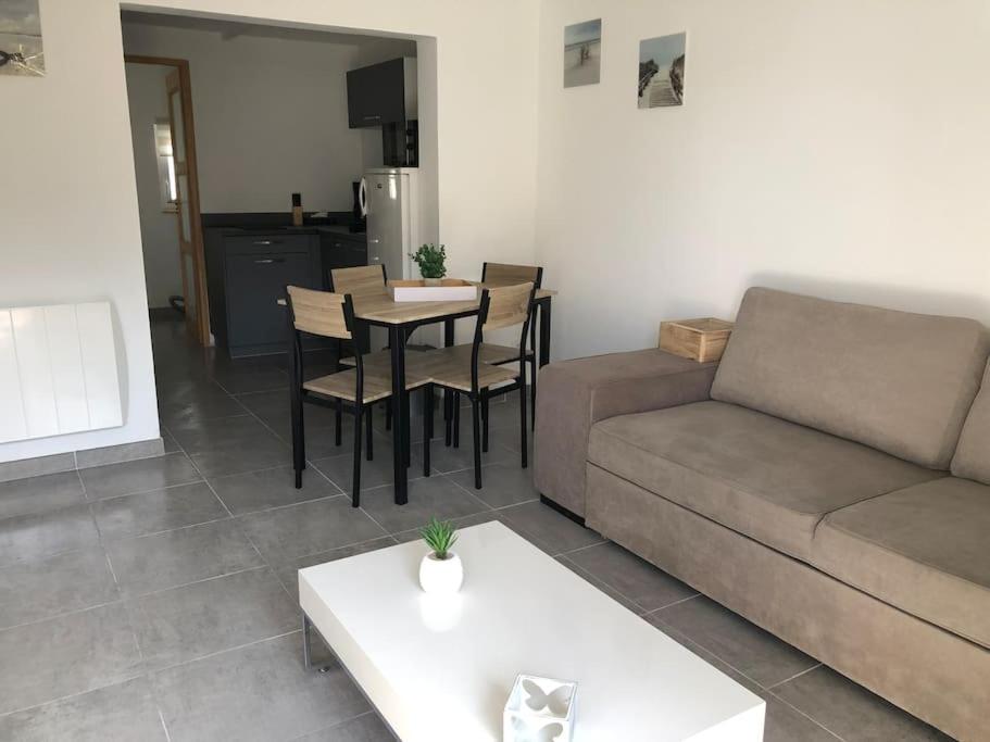 Appartement Studio Cosy terrasse plein sud proche Nausicaa 31 Rue du Calvaire 62200 Boulogne-sur-Mer