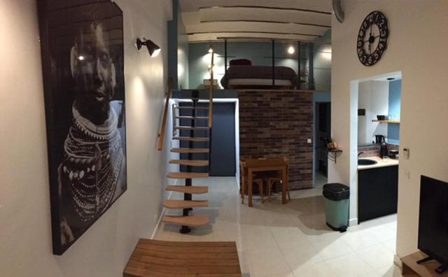 Studio côté cour 18 Rue du Migrainier, 06600 Antibes