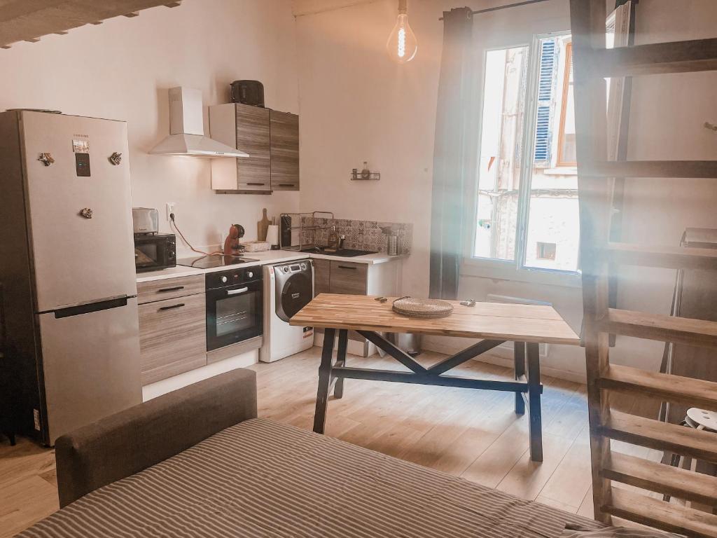 Appartement Studio / Côté d’azur 14 Rue Marceau 83190 Ollioules