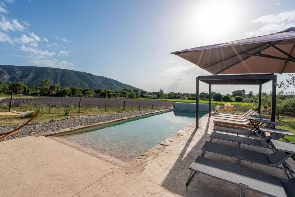 Appartement Studio cozy avec terrasse et vue sur le Luberon 575 Chemin de l'Hôpital 84660 Maubec