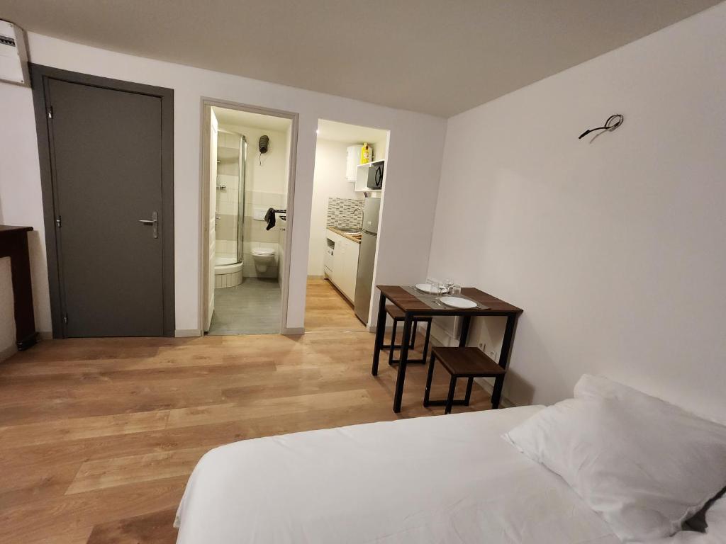 Appartement Studio cozy centre ville rdc 54 Rue du Coq 55000 Bar-le-Duc