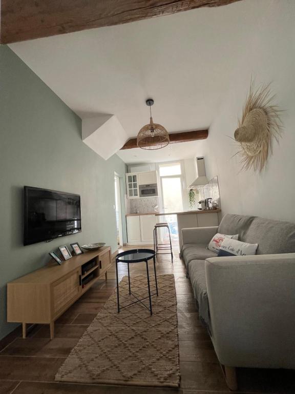 Studio d'exception Mourillon CLIM & plage à pied 47 Rue Auffan, 83000 Toulon