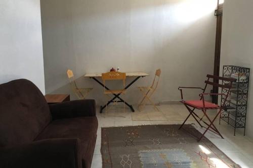 studio dans joli village du Haut Luberon