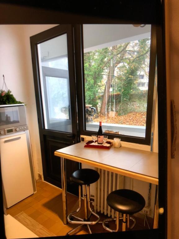 Appartement Studio dans un écrin de verdure 1 Allée des Tennis 78230 Le Pecq