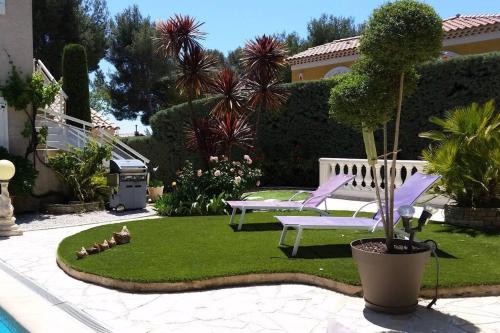 Studio dans villa de charme, piscine, proche plage