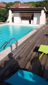 Studio de charme, piscine et mer à pieds