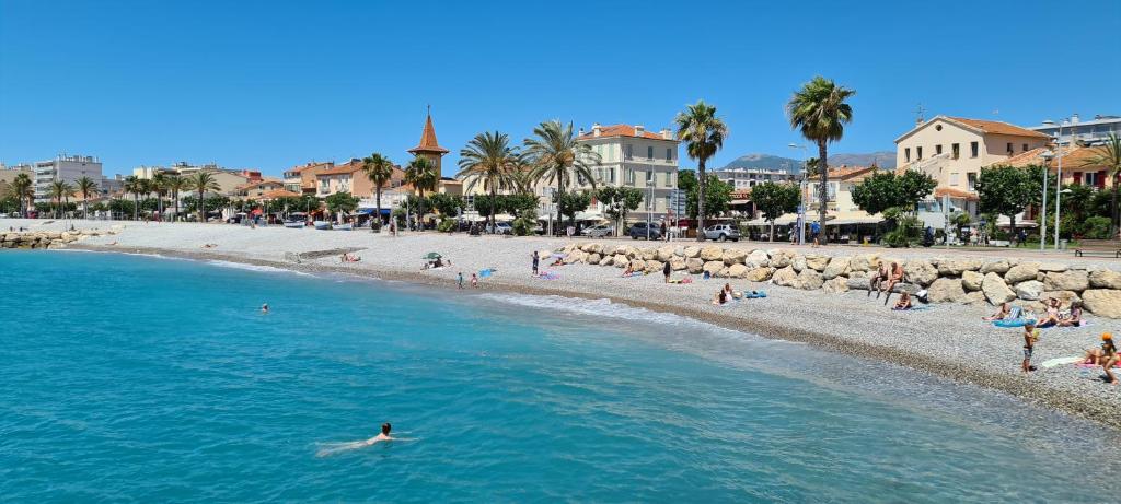 Studio de la plage - Mer, Terrasse et garage 27 Promenade de la Plage, 06800 Cagnes-sur-Mer