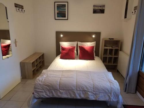 Studio de plain-pied avec terrasse tout proche mer