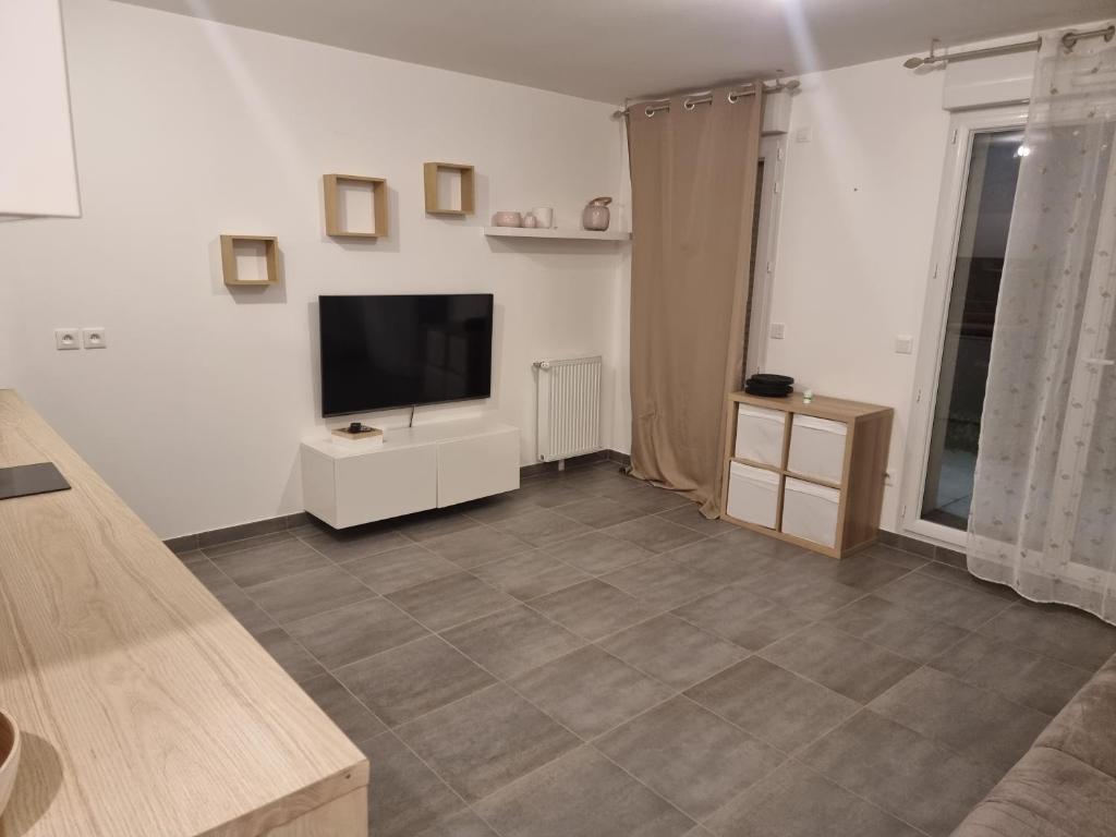 Studio deluxe jardin proche Paris/Disney rerA/A4 44 Boulevard Souchet, 93160 Noisy-le-Grand