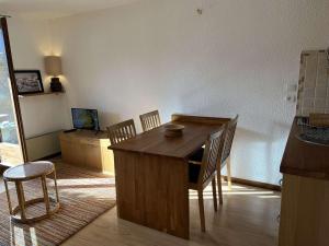 Studio Demi-Quartier, 1 pièce, 4 personnes - FR-1-597-171