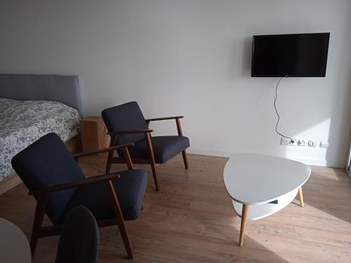 Studio Design vue Port 2 pas des Canaux + parking