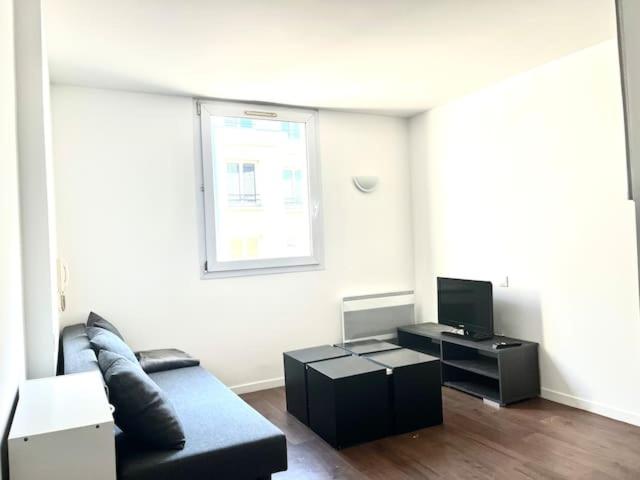 Appartement Studio - Disney-Paris Gare 2min 3 Rue Jean Monnet 77600 Bussy-Saint-Georges