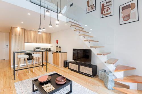 Studio Duplex w AC near River Front by LovelyStay