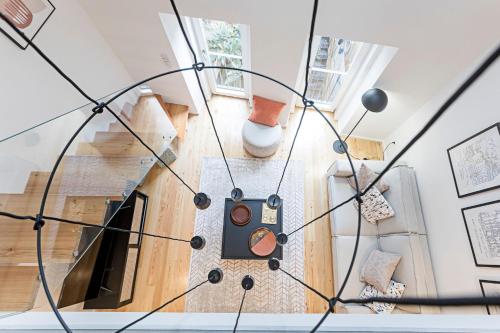Studio Duplex w AC near River Front by LovelyStay