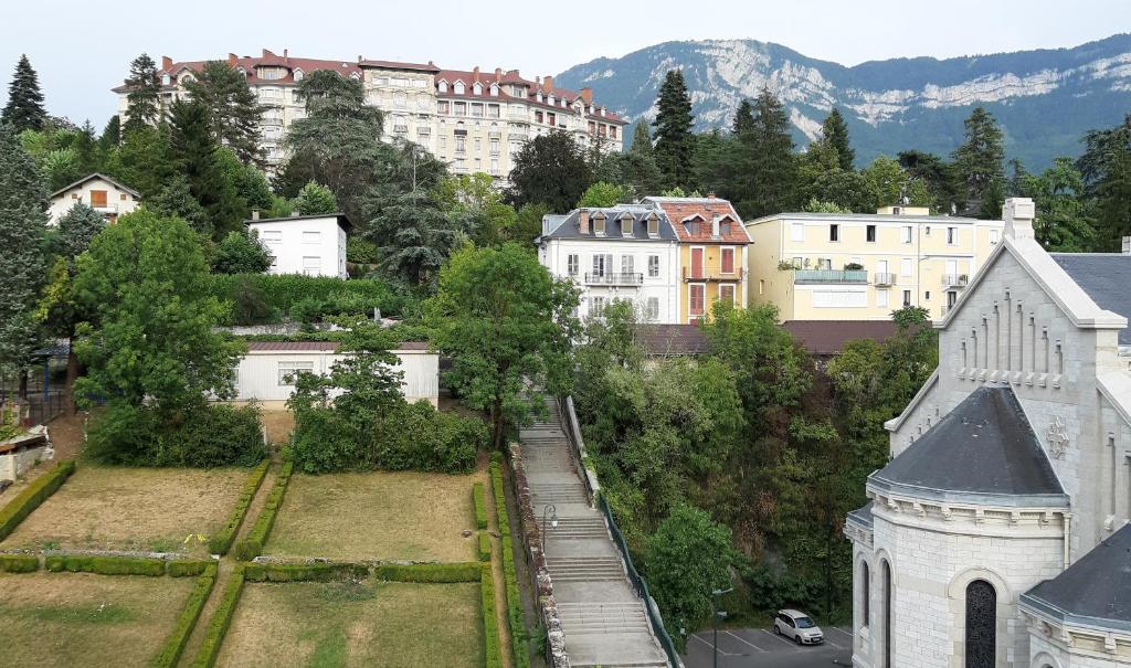 Studio Durieux 6ème 7 Boulevard des Côtes, 73100 Aix-les-Bains