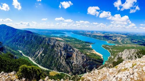 STUDIO ÉLÉGANT & MODERNE - ENTRE LAVANDE ET GORGES DU VERDON