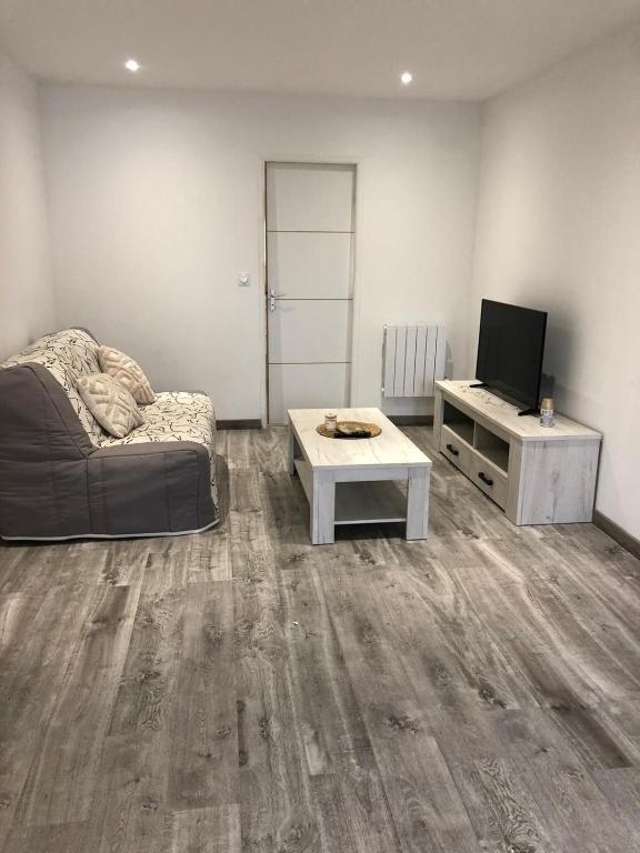 Appartement Studio en centre ville 12 Rue du Bois 71300 Montceau-les-Mines