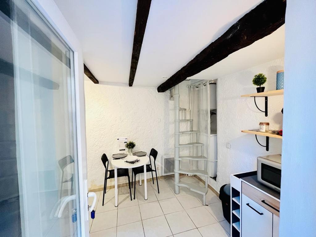 Appartement studio en Duplex 52 Rue Georges Clemenceau 83136 La Roquebrussanne