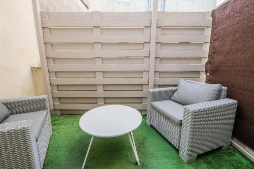 Studio en Duplex-Aircon-Terrasse-Parking-Calme
