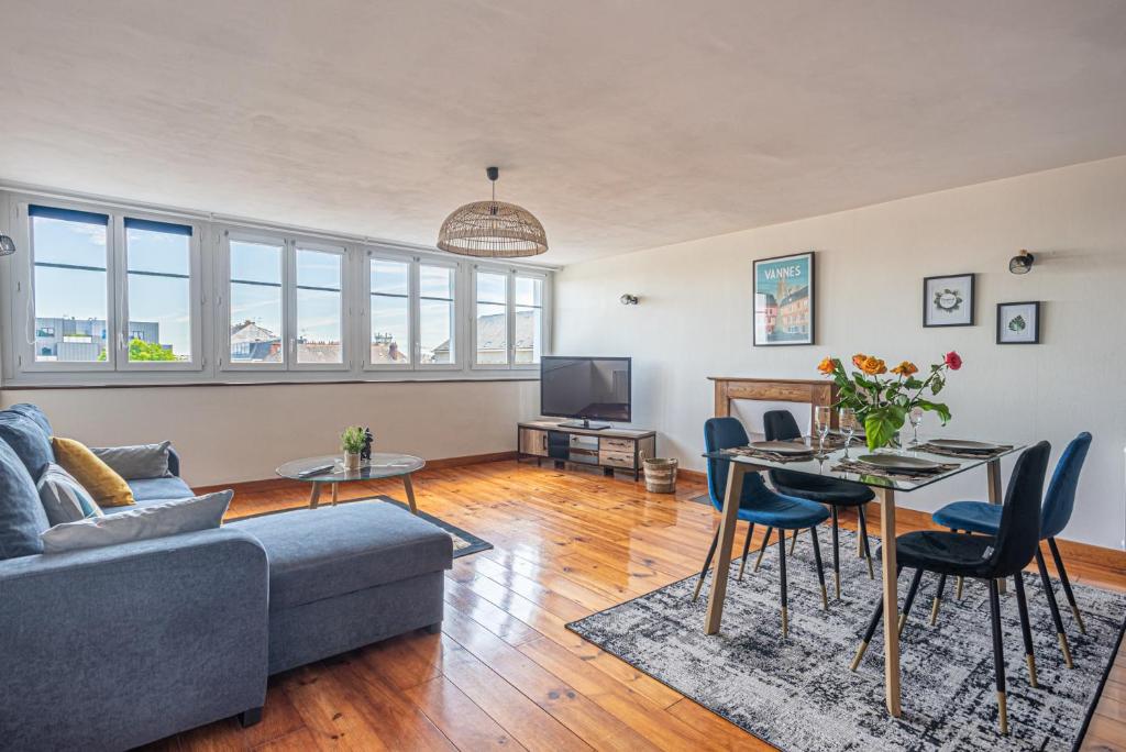 Studio en duplex indépendant 83170 Brignoles