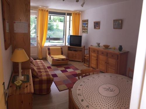 Studio Enchastrayes, 1 pièce, 4 personnes - FR-1-165A-31