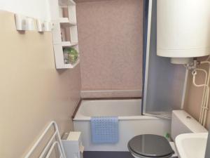 Studio Enchastrayes, 1 pièce, 4 personnes - FR-1-691-11