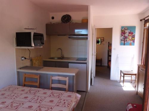 Studio Enchastrayes, 1 pièce, 4 personnes - FR-1-691-32