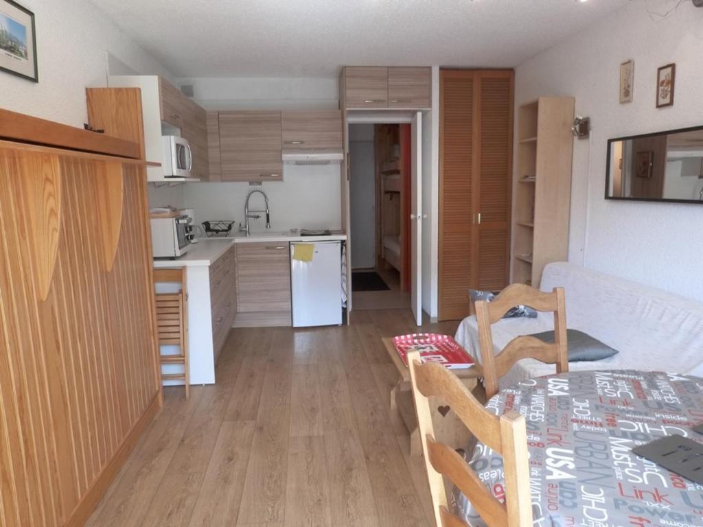 Studio Enchastrayes, 1 pièce, 4 personnes - FR-1-691-9 Immeuble La Grande Chaume A n° 115, 04400 Enchastrayes