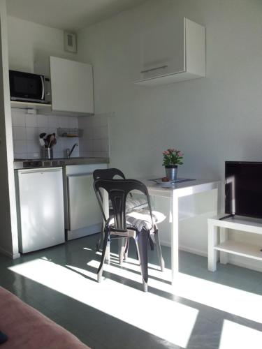 Studio ensoleillé pour cure ou vacances