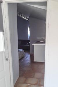 Appartement Studio entre Cévennes et Camargue 41 Avenue Pierre Mendès France 30490 Montfrin Languedoc-Roussillon