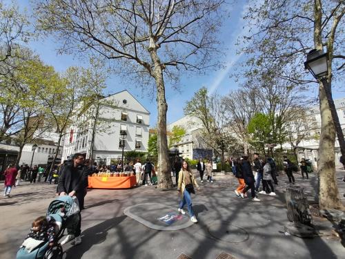 Studio équipé métro Abbesses à Montmartre