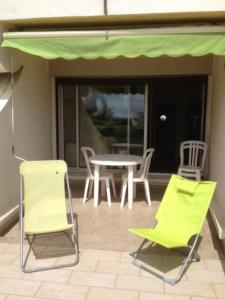 Studio Équipé + Plage 50 Metres + Parking privé