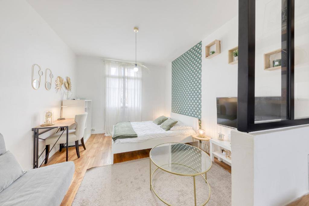 Appartement STUDIO Escale, 15 min de PARIS, à 200m du RER A 12 Avenue Demont 78500 Sartrouville