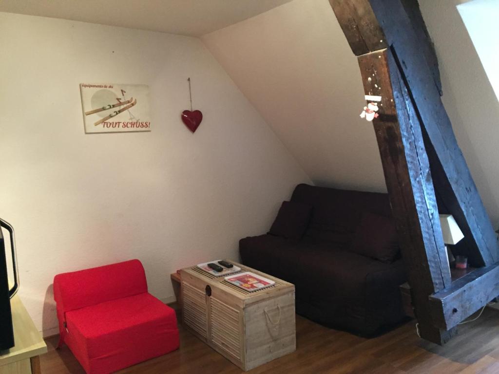 Appartement Studio face au Thermes APPT 33 3ème etage 2 Rue Rigny 63240 Le Mont-Dore