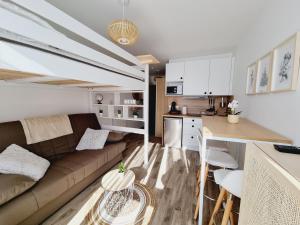 STUDIO Flambant NEUF PIVOINE -12 MIN DISNEYLAND - PARKING & WIFI inclus