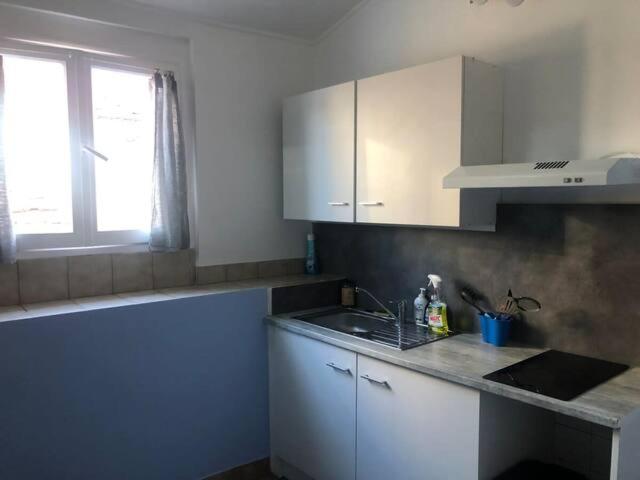 Studio fonctionnel - Centre Cannes 2EME 5 Rue Marceau, 06400 Cannes
