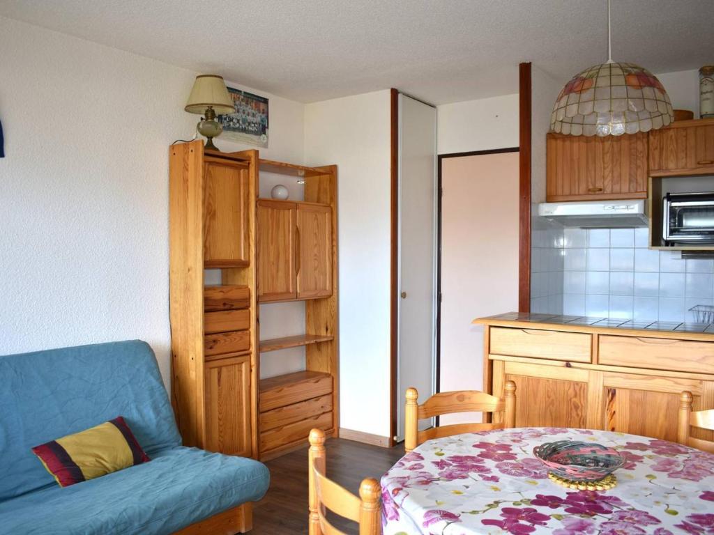 Appartement Studio Font-Romeu-Odeillo-Via, 1 pièce, 4 personnes - FR-1-580-20 10 Rue des Roches Claires LES PIERRES DE LUNE Appt n° 20 66120 Font-Romeu-Odeillo-Via