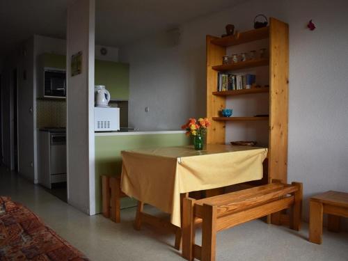 Studio Font-Romeu-Odeillo-Via, 1 pièce, 4 personnes - FR-1-580-53