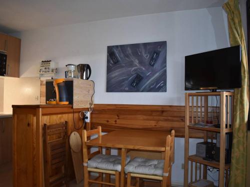 Studio Font-Romeu-Odeillo-Via, 1 pièce, 4 personnes - FR-1-580-61