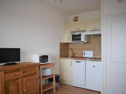 Studio Font-Romeu-Odeillo-Via, 1 pièce, 6 personnes - FR-1-580-38