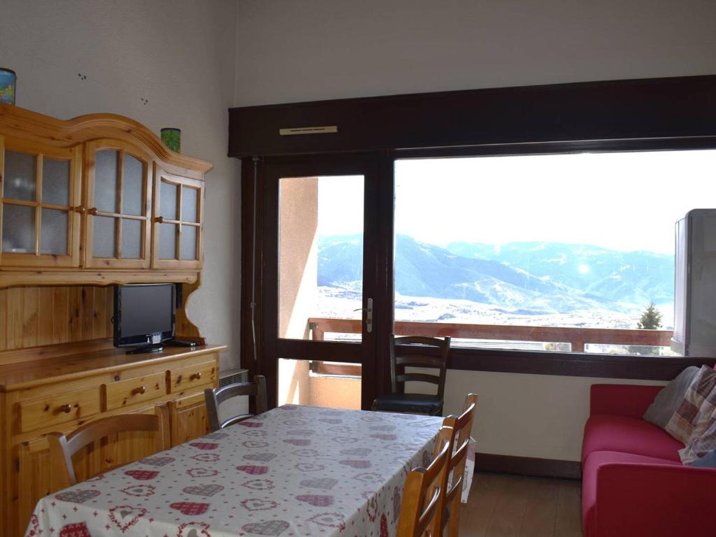 Appartement Studio Font-Romeu-Odeillo-Via, 2 pièces, 6 personnes - FR-1-580-26 1 Rue des Biches LES MOUFLONS APPT N° 19 66120 Font-Romeu-Odeillo-Via