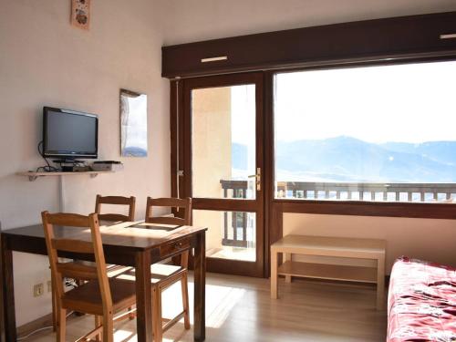 Studio Font-Romeu-Odeillo-Via, 2 pièces, 6 personnes - FR-1-580-60