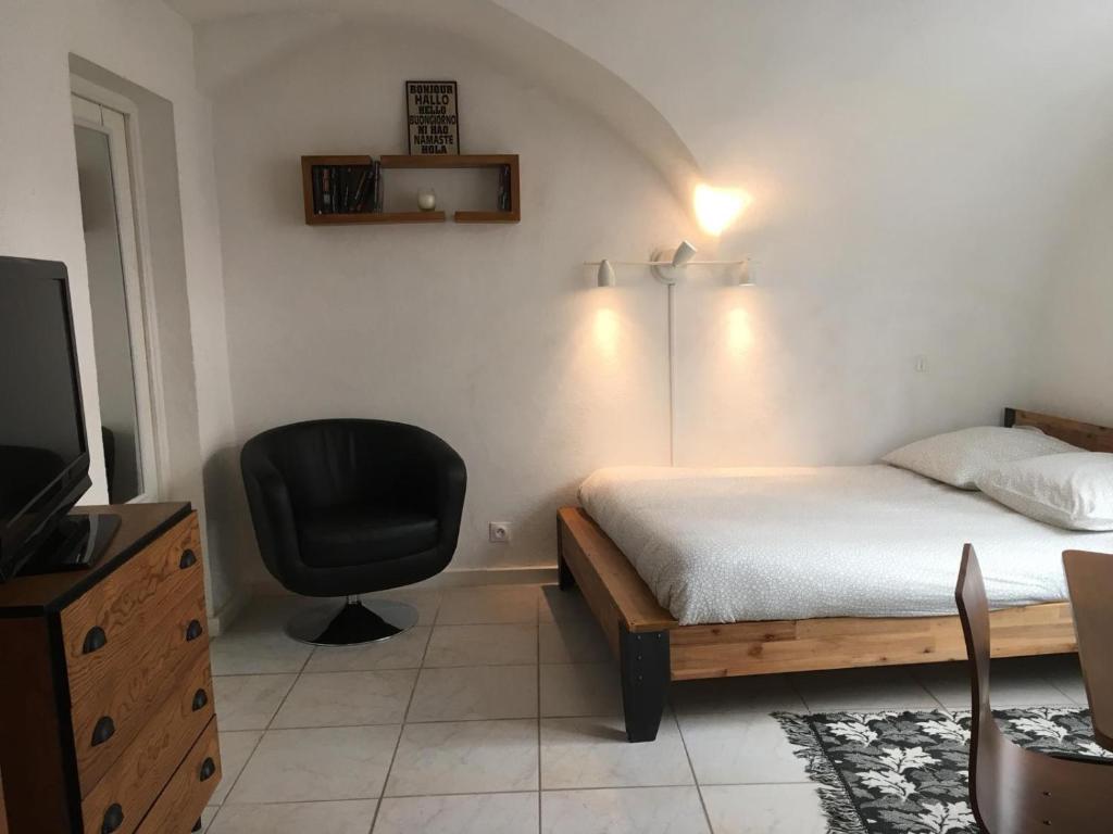 Appartement Studio - Fontaine 9 rue des grandes fontaines 26130 Saint-Paul-Trois-Châteaux