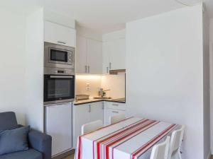 Appartement Studio Gourette, 1 pièce, 6 personnes - FR-1-400-110 EURONEIGE, 206 QUARTIER CINEMA 64440 Eaux-Bonnes Aquitaine