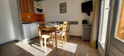 Studio grand air et piscine