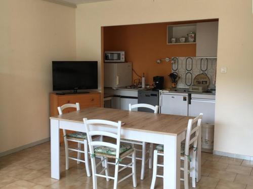 Studio Hyères, 1 pièce, 4 personnes - FR-1-335-186