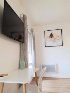 Studio hyper centre avec balcon