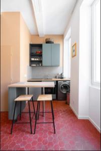 STUDIO ** HYPER CENTRE ** COEUR NOAILLES