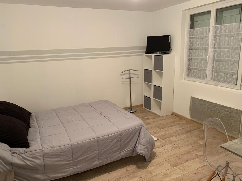 Appartement Studio idéal travail, famille, tout y est … 240 Rue de la Madeleine 03290 Dompierre-sur-Besbre