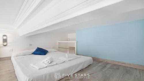 Studio Imperator Five stars holiday house